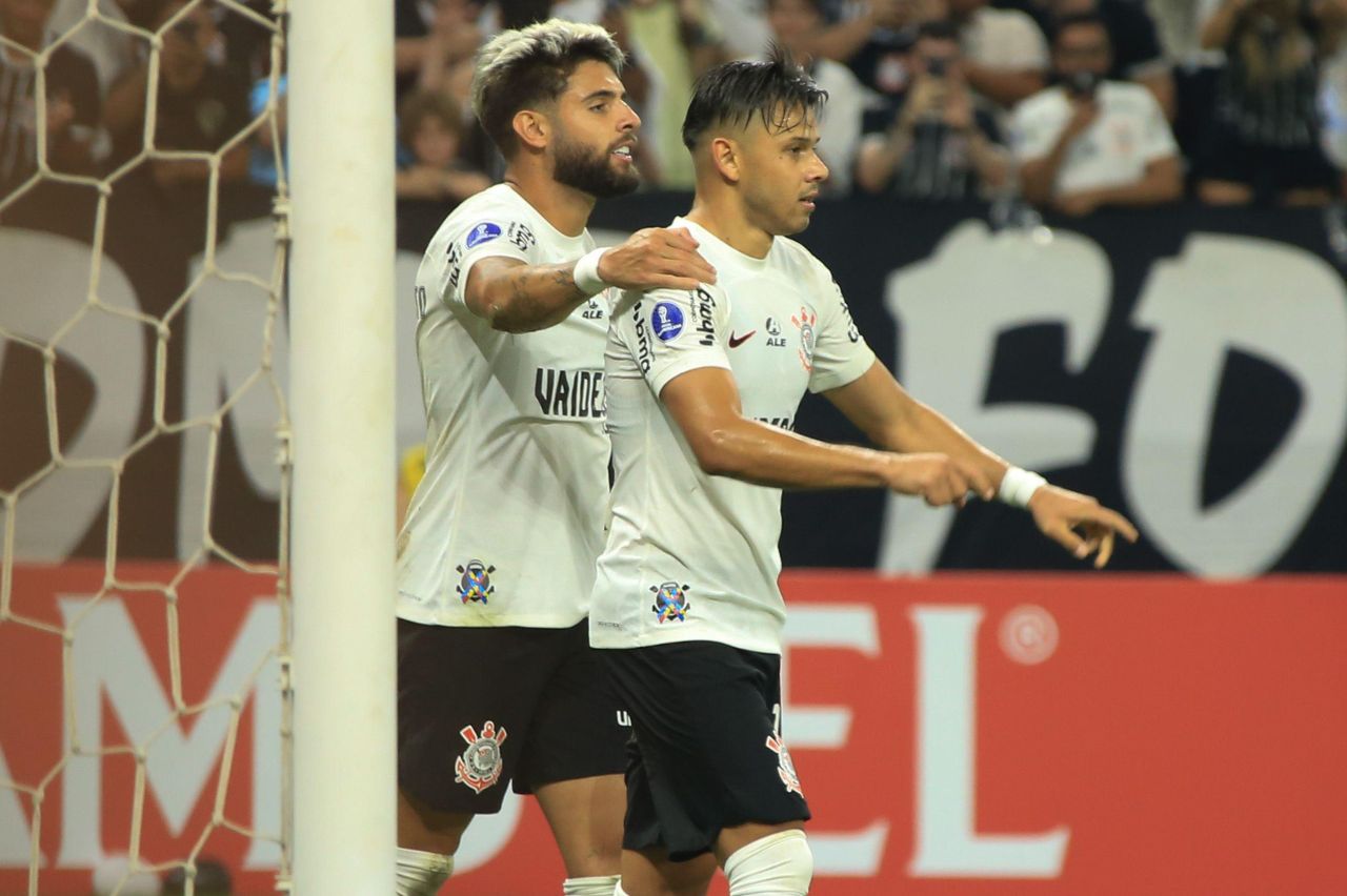 Em Noite De Romero Corinthians Goleia O Nacional PAR Na Sula