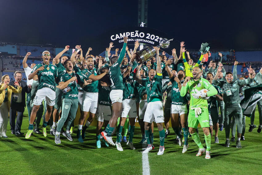 Palmeiras supera europeus e é eleito o melhor clube do mundo em 2021