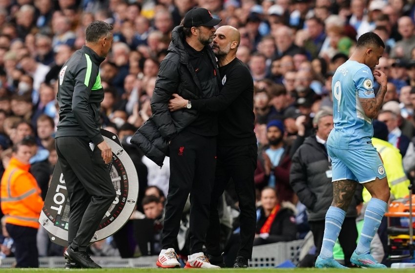 Guardiola provoca Liverpool, e Klopp ironiza técnico do City