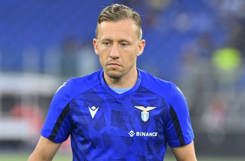 Grêmio avança em negociação para retorno do volante Lucas Leiva