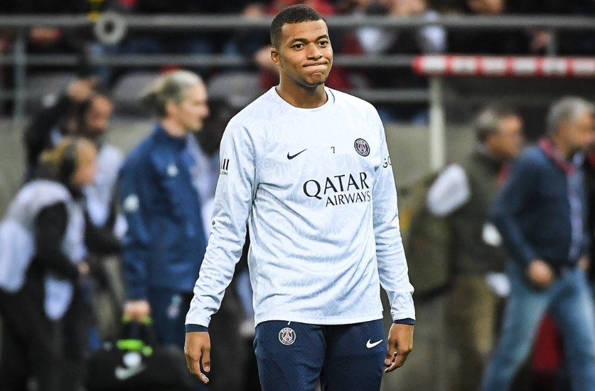 Kylian Mbappé jogando pelo PSG