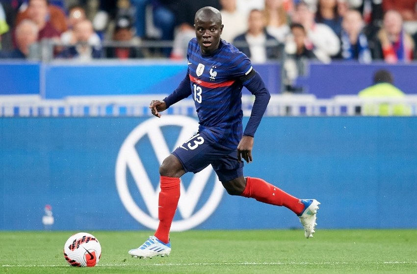 Kanté jogando pela seleção francesa