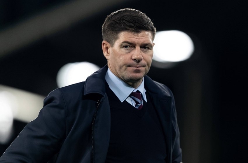 Gerrard deixa o comando do Aston Villa