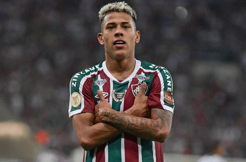 Matheus Martins comemorando gol pelo Fluminense