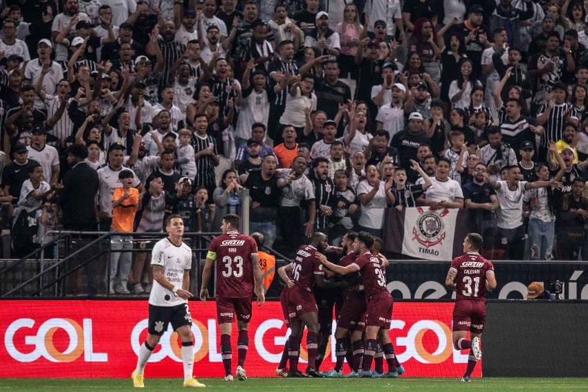 Fluminense vence o Corinthians