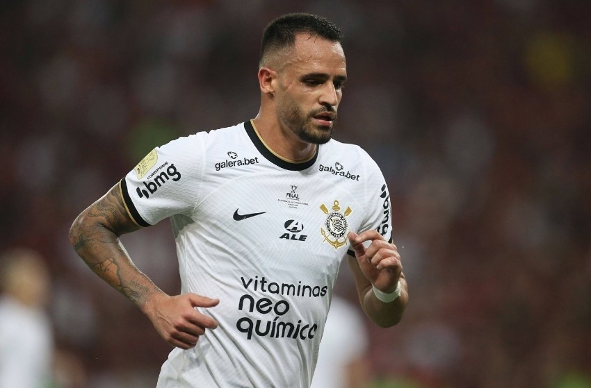 Renato Augusto jogando pelo Corinthians