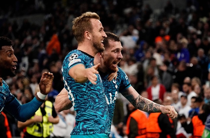 Tottenham vence Olympique de Marselha de virada