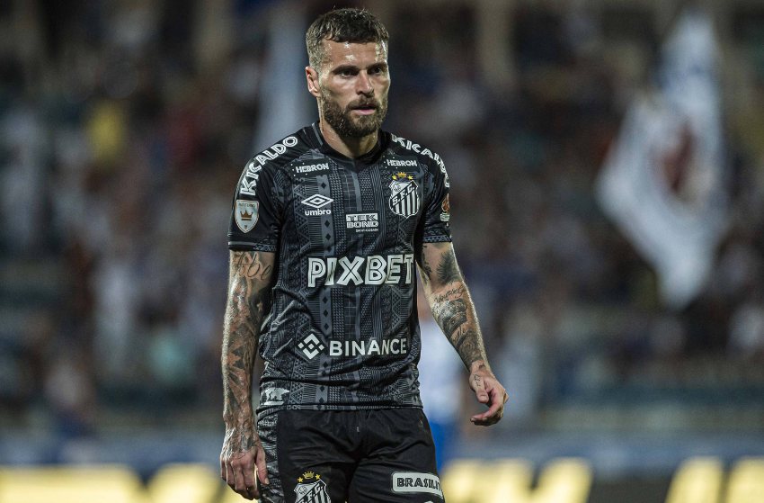 Lucas Lima, do Santos