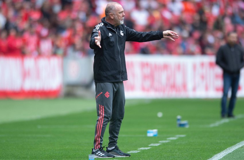 Mano Menezes, técnico do Inter