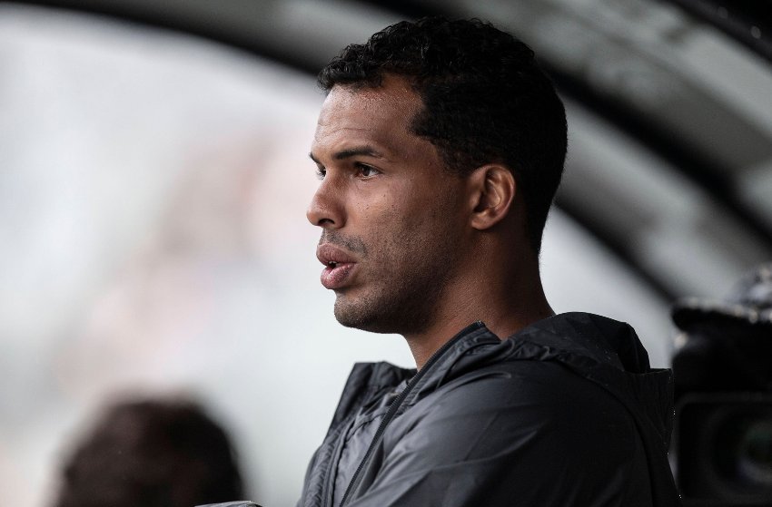 Fernando Lázaro, técnico do Corinthians