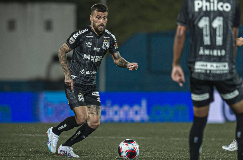 Lucas Lima, do Santos