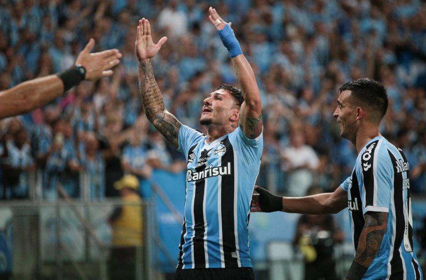 Vina, do Grêmio