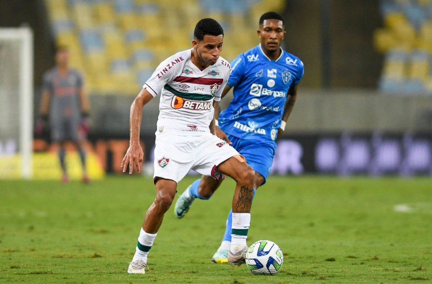 Fluminense Alexsander Treina E Pode Enfrentar O The Strongest