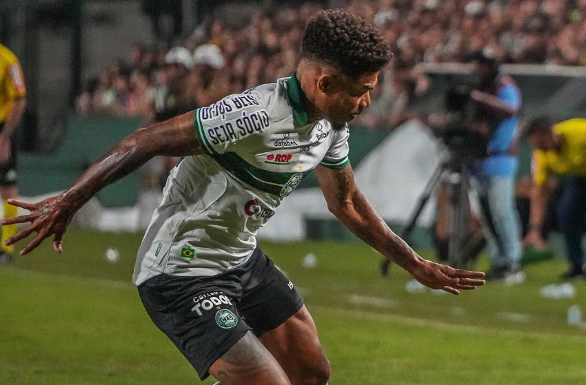 Júnior Urso, do Coritiba