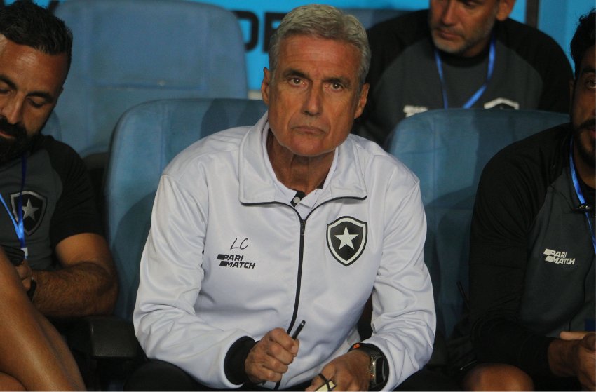 Luís Castro, técnico do Botafogo