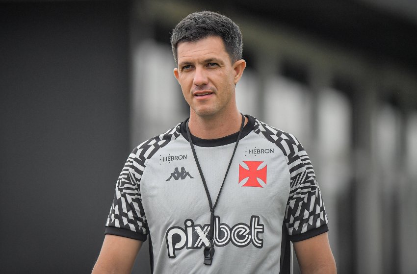 Maurício Barbieri, técnico do Vasco