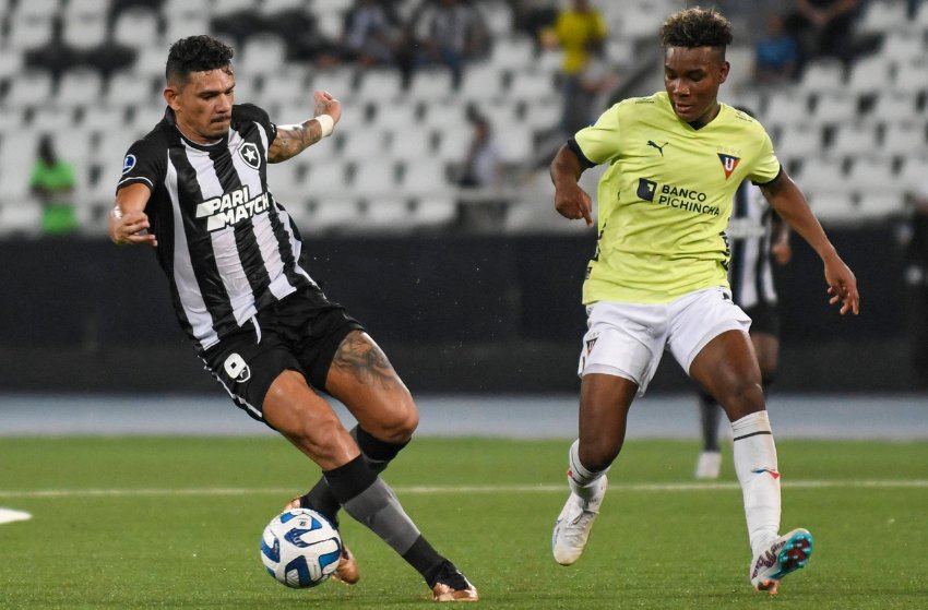 Tiquinho Soares, do Botafogo