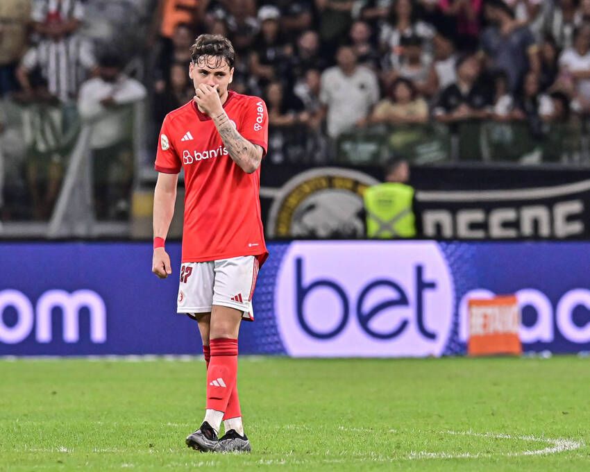 Maurício, do Internacional