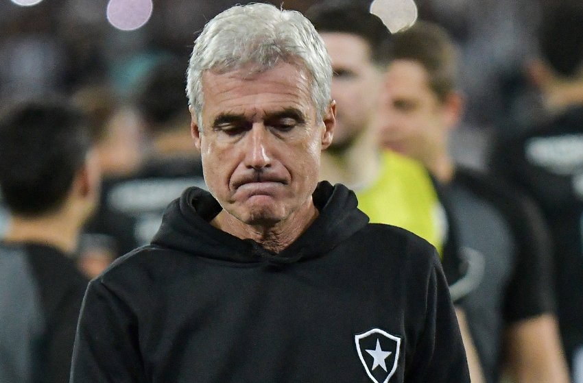 Luís Castro, técnico do Botafogo