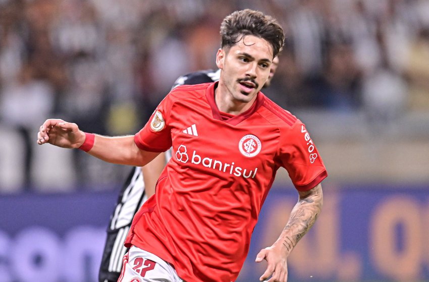 Maurício, do Internacional