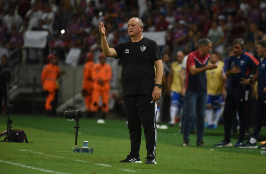 Técnico Luiz Felipe Scolari, do Galo