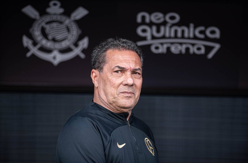 Vanderlei Luxemburgo, técnico do Corinthians