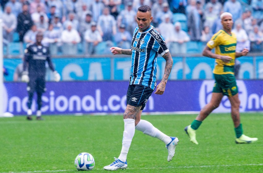 Grêmio treina em Fortaleza e finaliza preparativos para jogo deste