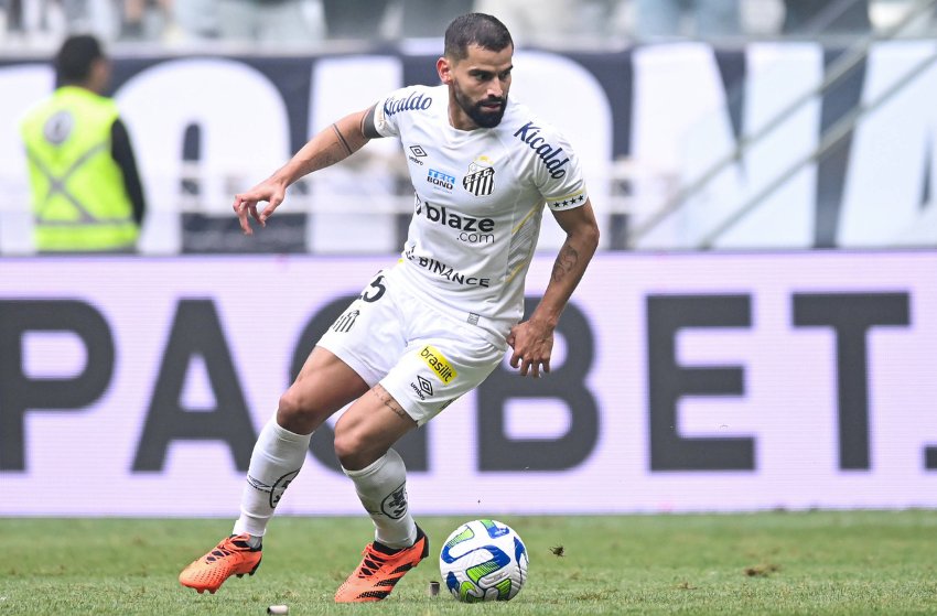 Tomás Rincón, do Santos