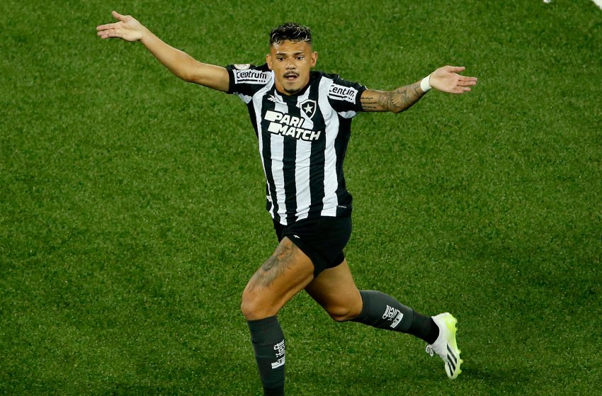 Tiquinho Soares, do Botafogo