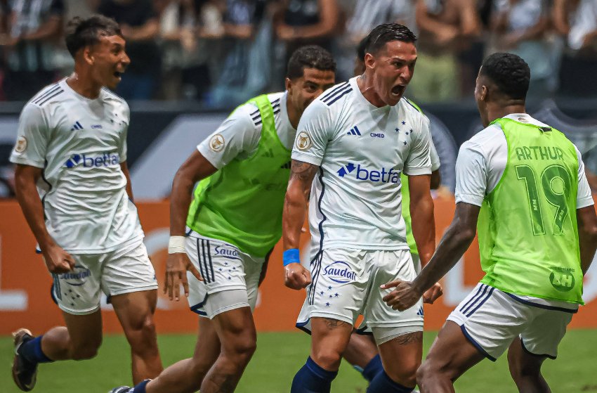 Cruzeiro comemora vitória sobre o Atlético