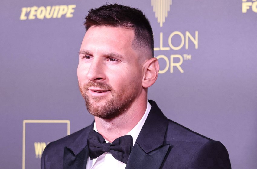 Messi ganha oitavo prêmio da Bola de Ouro