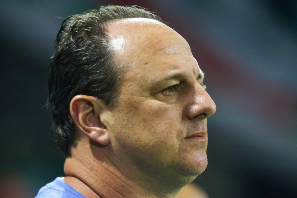 Técnico Rogério Ceni no comando do Bahia no Brasileirão