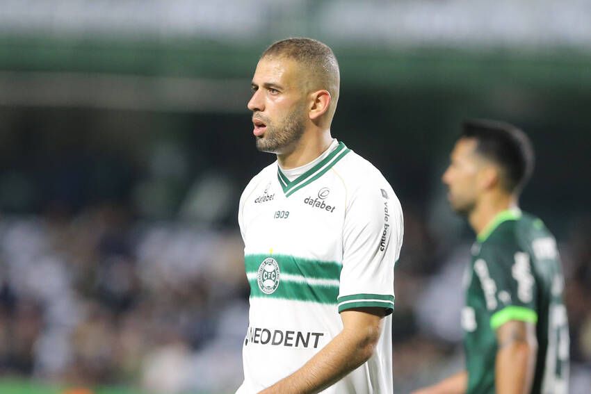 Slimani, do Coritiba