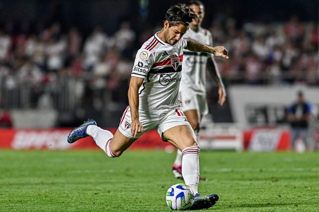 Atacante Alexandre Pato em ação pelo São Paulo