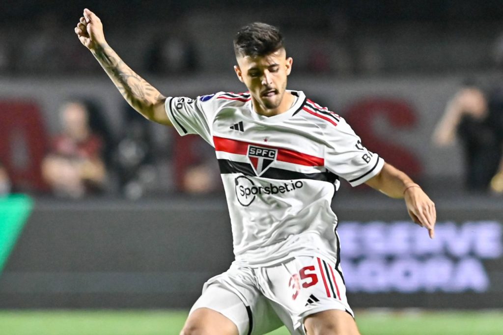 Agora é ir para o Morumbi e jogar com 10 Zagueiros