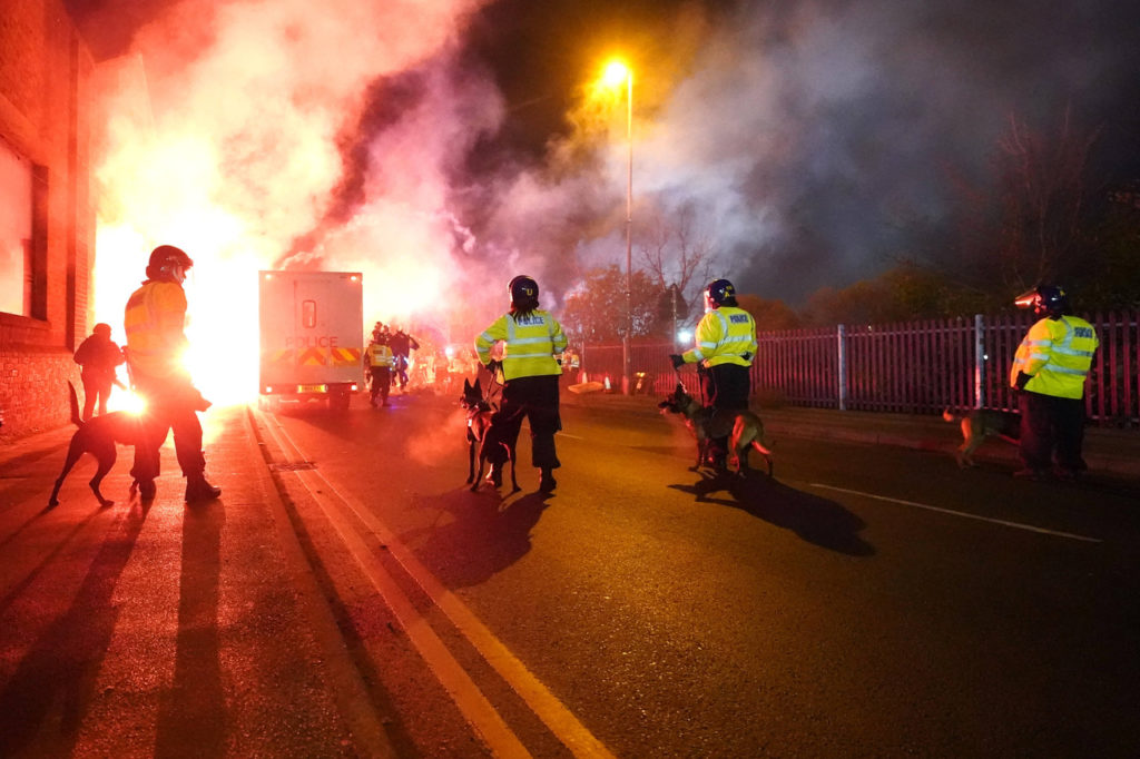 Reação da UEFA aos distúrbios em Birmingham