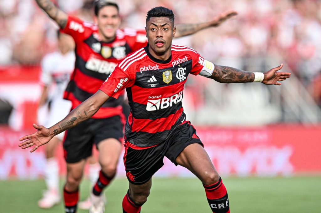 Atacante Bruno Henrique em ação pelo Flamengo