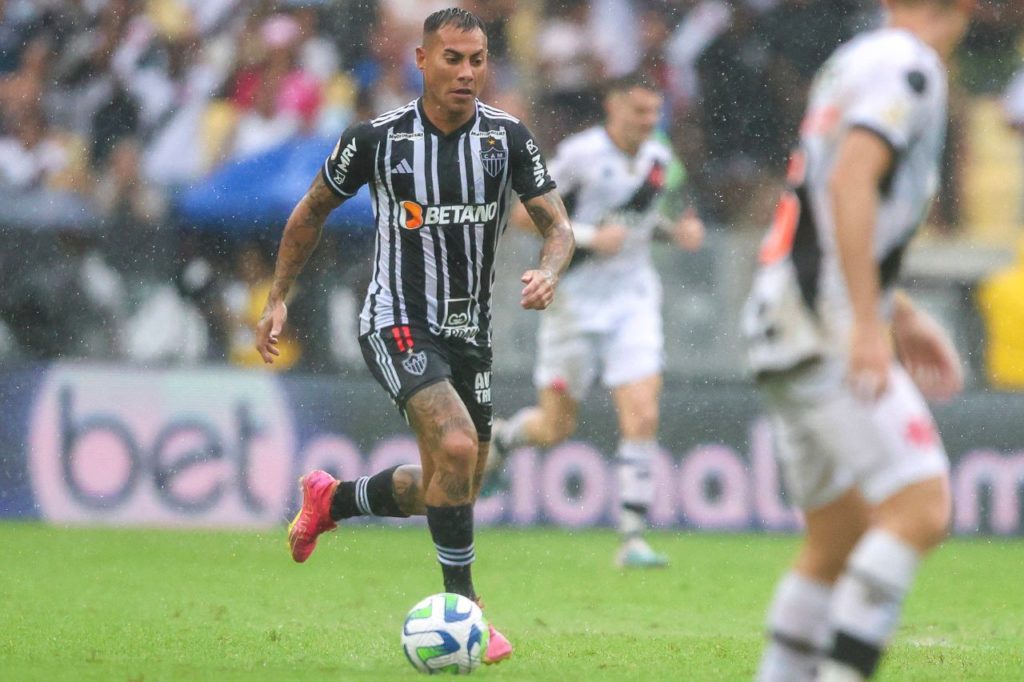 Vargas, que está na mira do Vasco, jogando pelo Atlético Mineiro