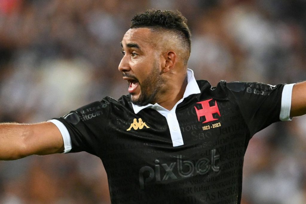 O meia Dimitri Payet em ação pelo Vasco da Gama