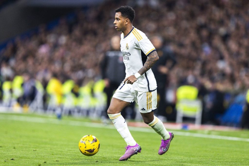 Atacante Rodrygo em jogo pelo Real Madrid