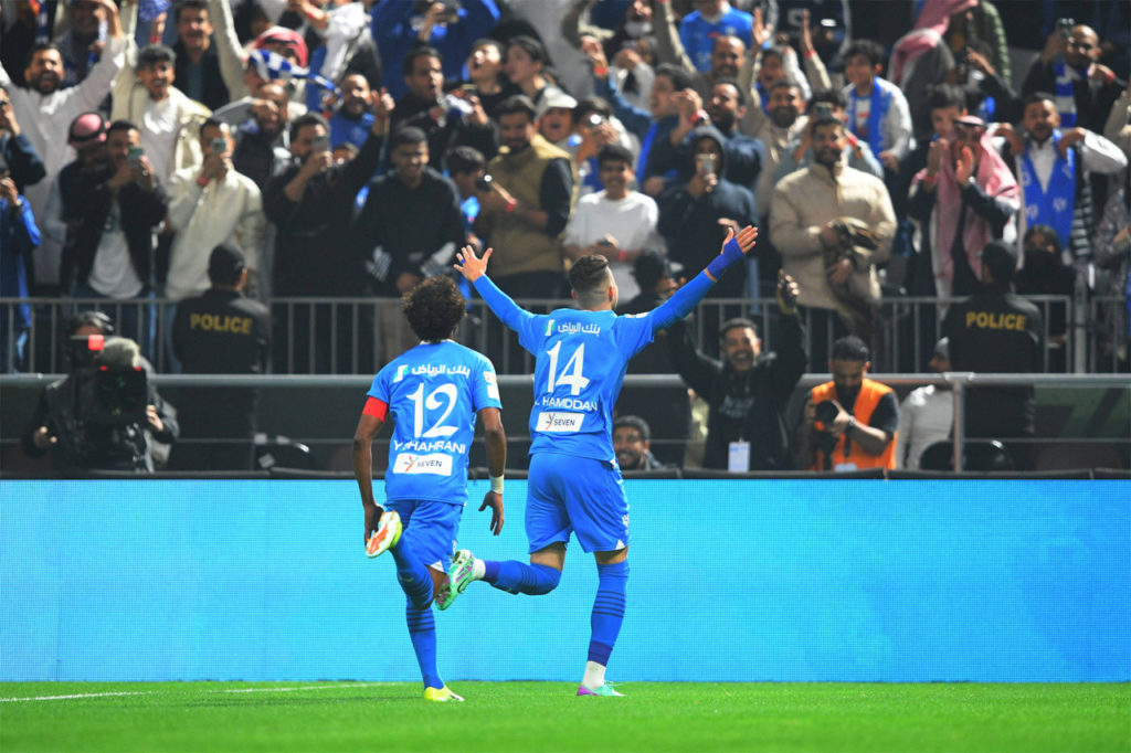 Al-Hamdan, do Al-Hilal, comemora um dos gols do time em amistoso internacional.