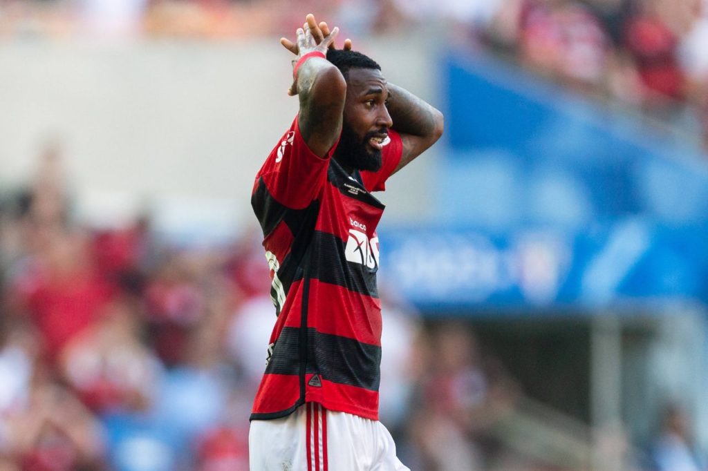 Volante Gerson em jogo do Flamengo