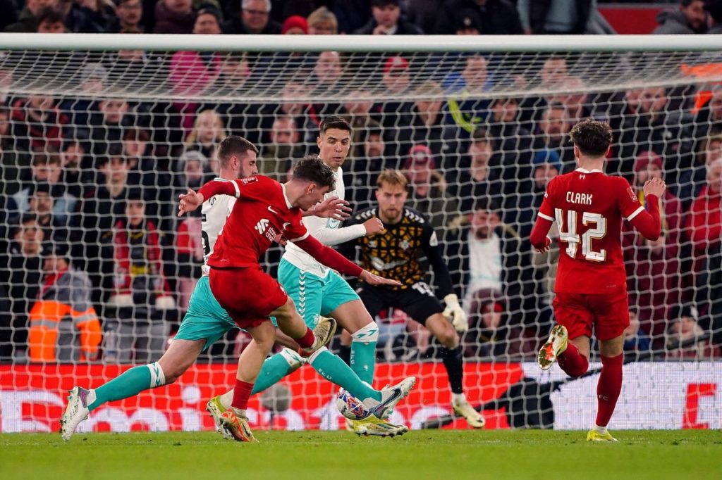 Koumas fazendo o gol do Liverpool na vitória sobre o Southampton pela Copa da Inglaterra