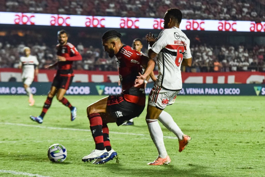 Zagueiro Pablo em jogo do Flamengo