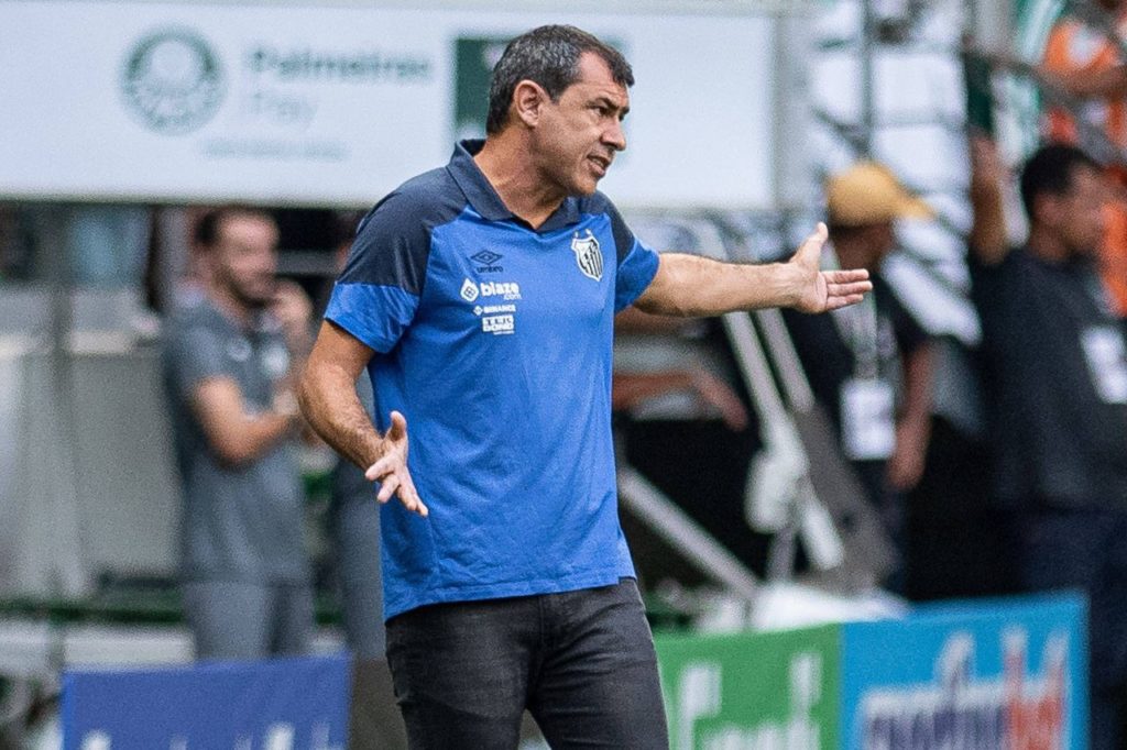 Fábio Carille prepara o Santos para clássico do Paulistão