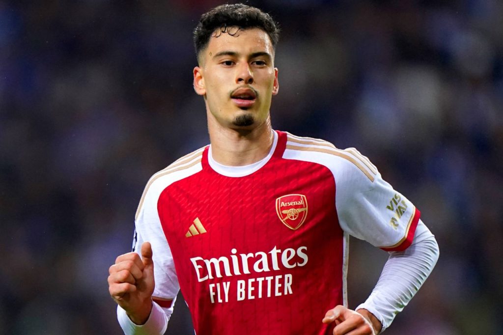 Atacante Gabriel Martinelli em jogo do Arsenal pela Liga dos Campeões