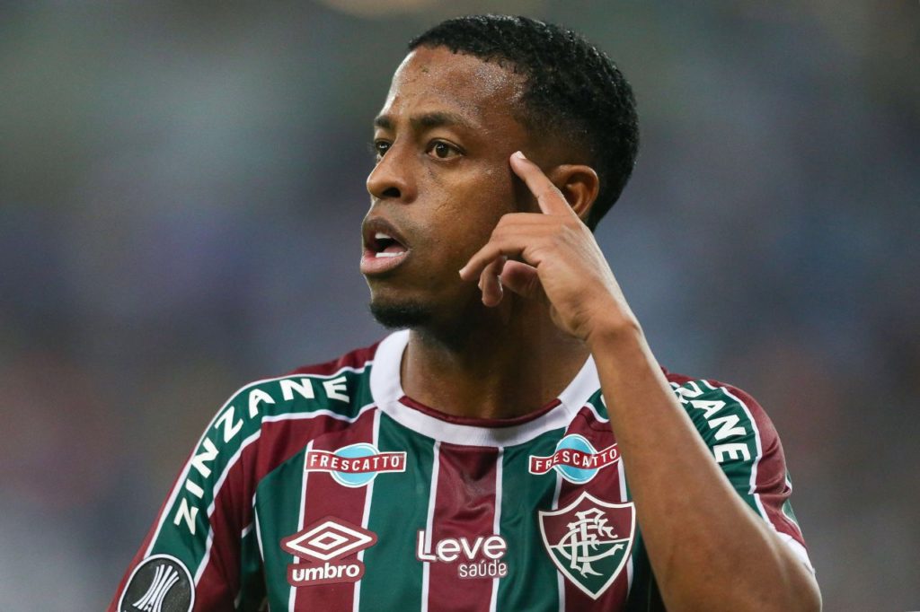 Atacante Keno em jogo do Fluminense