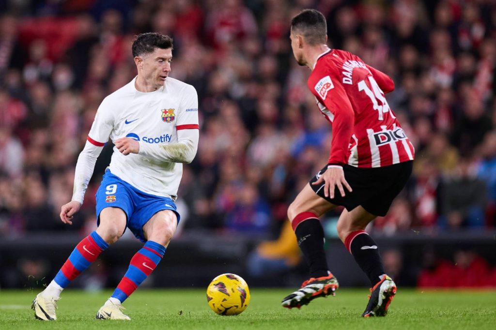 Lewandowski em jogo do Barcelona contra o Athletic Bilbao