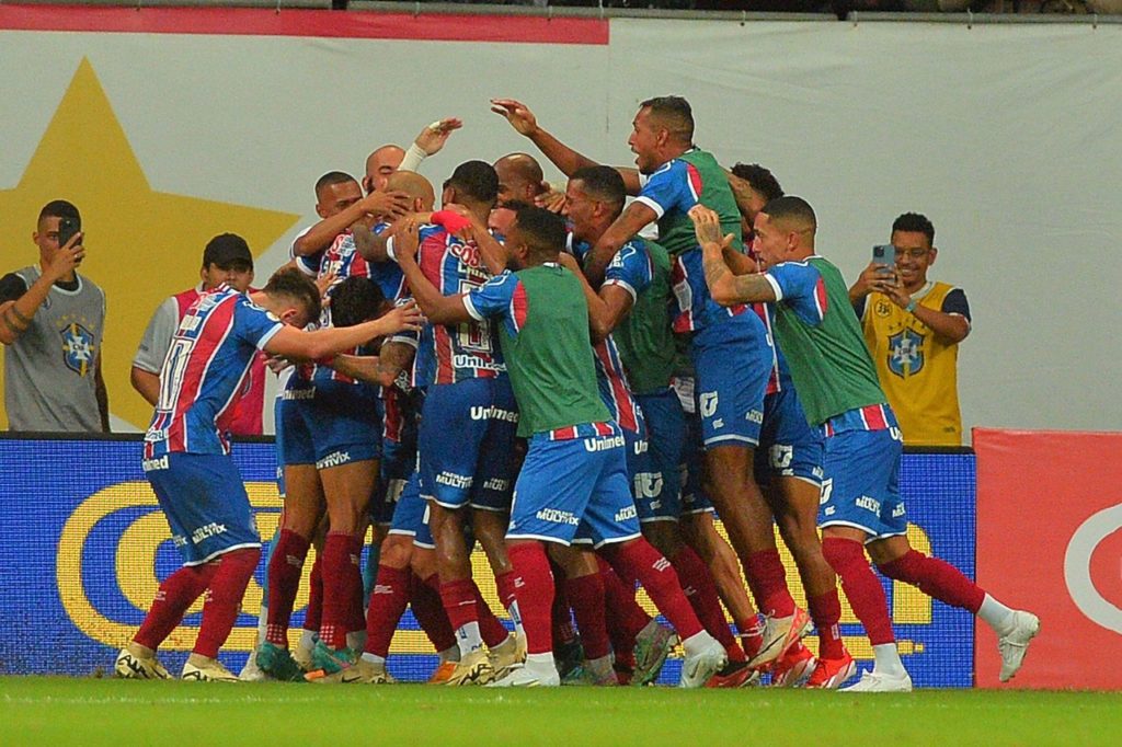 Jogadores do Bahia comemorando um dos gols marcados pelo time no Campeonato Brasileiro.