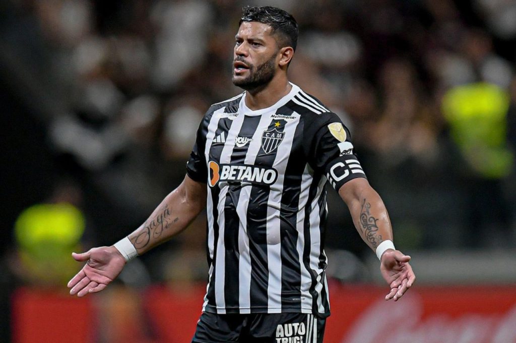 Atacante Hulk em ação pelo Atlético Mineiro